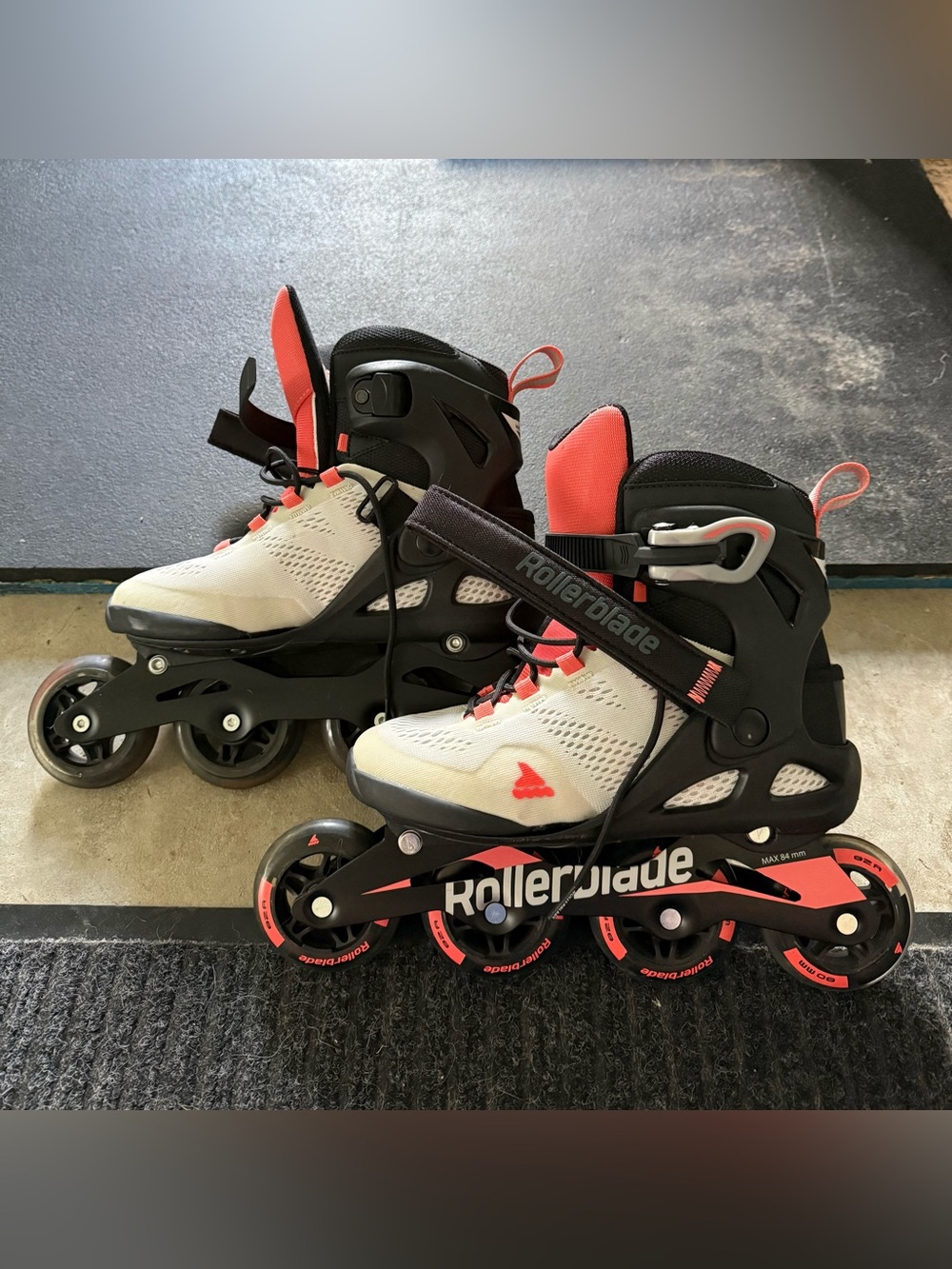 Women’s Inline Rollerblades